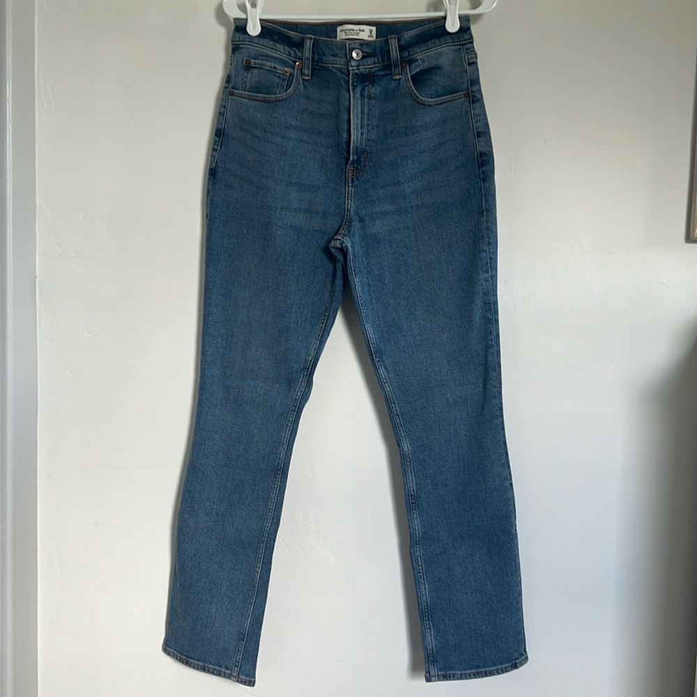 Abercrombie & Fitch the slim straight ultra high rise jeans